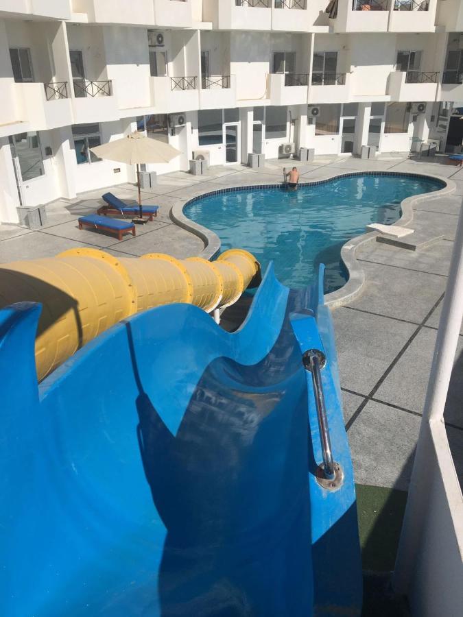 Apartment Bella Rosa Near The Sea Redsealine 후르가다 외부 사진